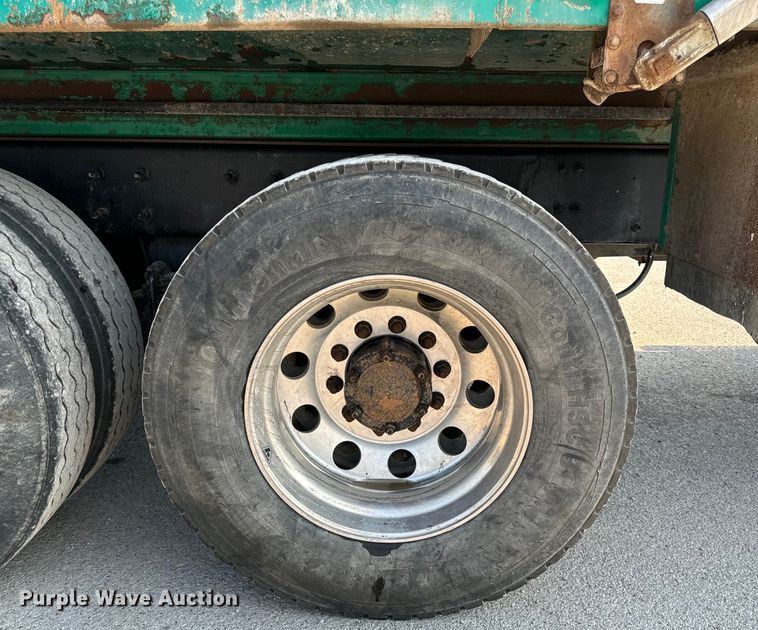 image for item OF9880 2018 Mack GU713 dump truck