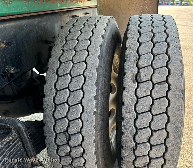 image for item OF9880 2018 Mack GU713 dump truck