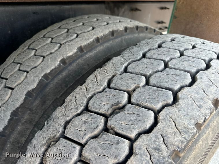 image for item OF9880 2018 Mack GU713 dump truck