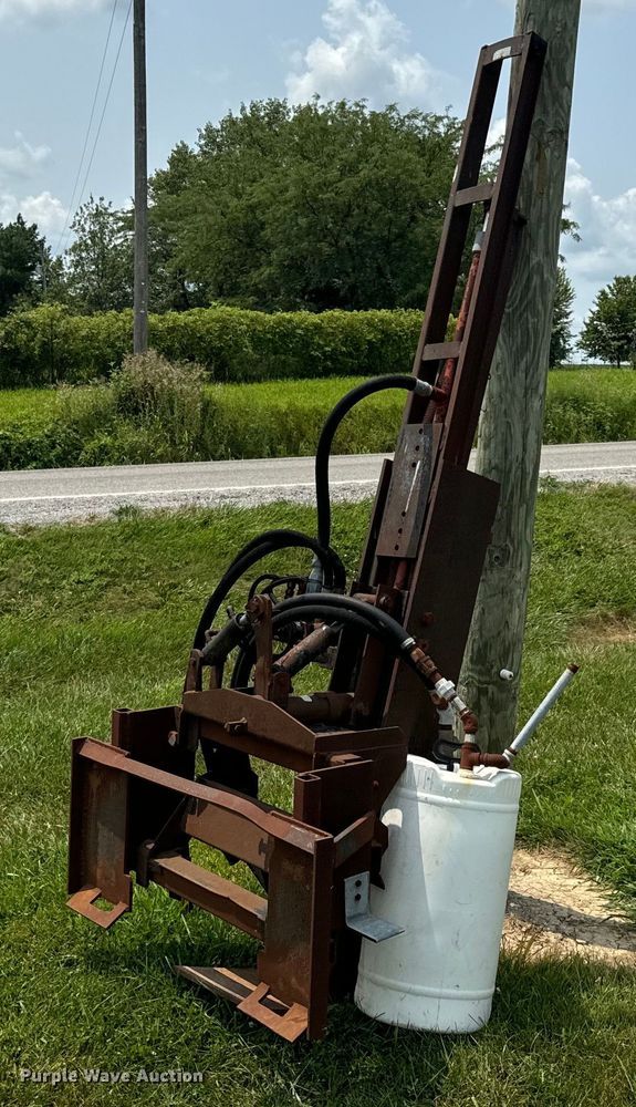 image for item OF9885 Shaver HD10 skid steer post driver