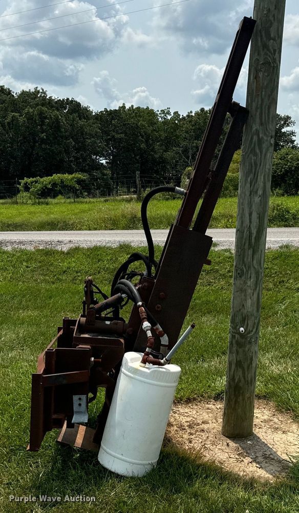 image for item OF9885 Shaver HD10 skid steer post driver