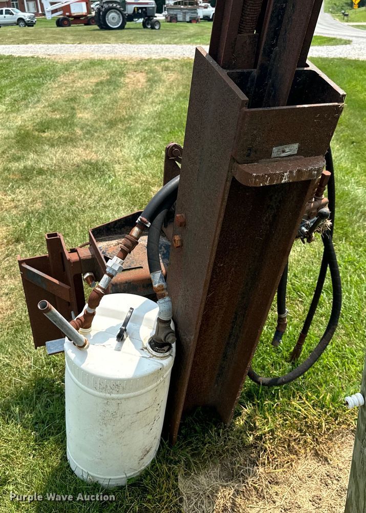 image for item OF9885 Shaver HD10 skid steer post driver