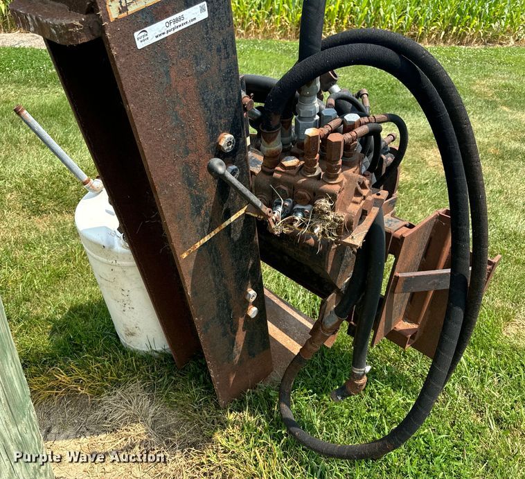 image for item OF9885 Shaver HD10 skid steer post driver