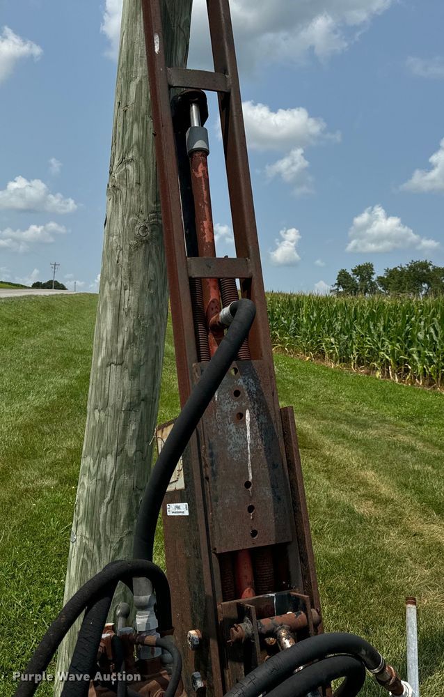 image for item OF9885 Shaver HD10 skid steer post driver