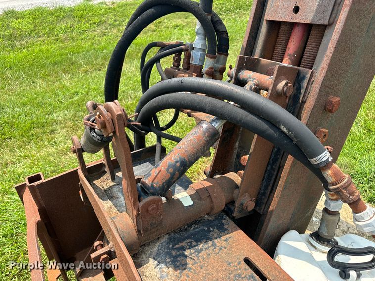 image for item OF9885 Shaver HD10 skid steer post driver