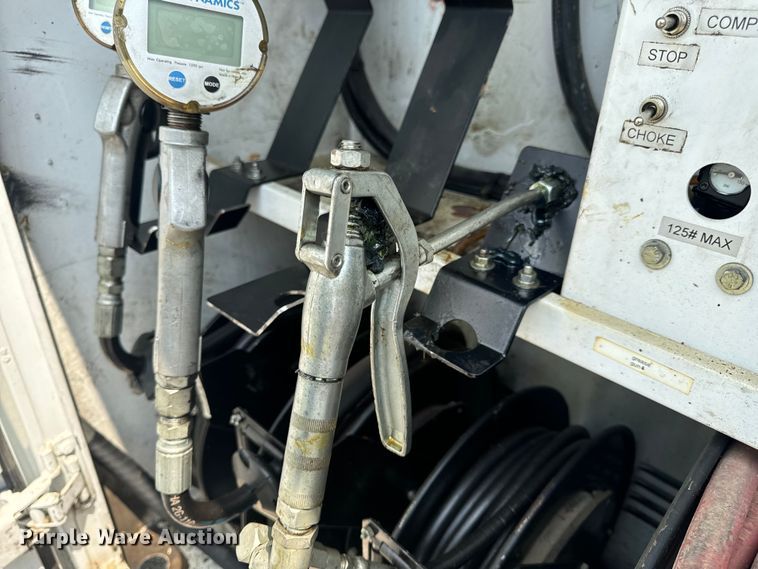 image for item OF9886 2012 Dodge Ram 5500HD utility / service truck