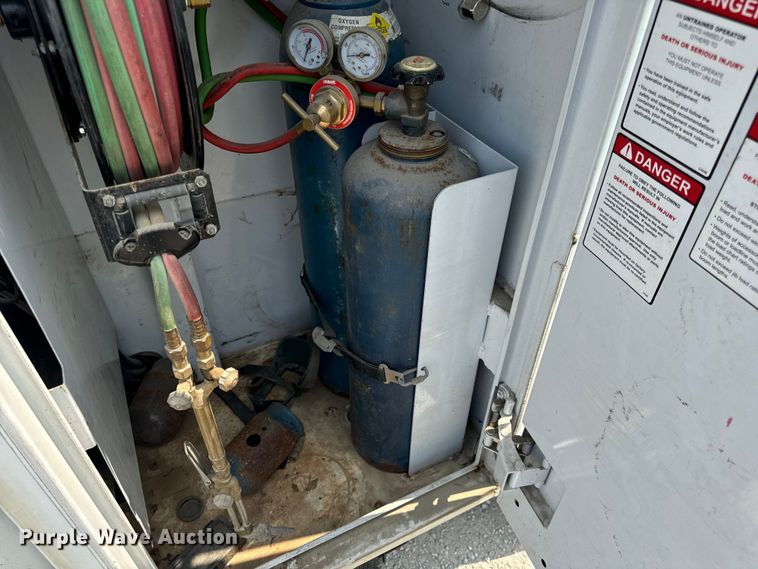 image for item OF9886 2012 Dodge Ram 5500HD utility / service truck