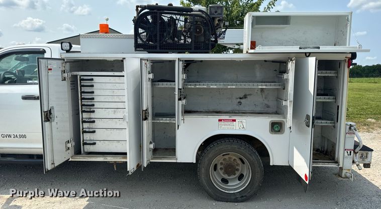 image for item OF9886 2012 Dodge Ram 5500HD utility / service truck