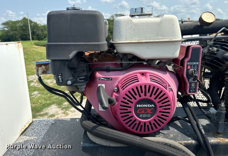 image for item OF9886 2012 Dodge Ram 5500HD utility / service truck