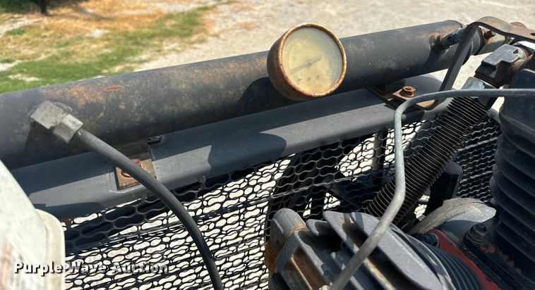 image for item OF9886 2012 Dodge Ram 5500HD utility / service truck