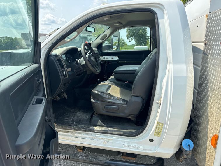 image for item OF9886 2012 Dodge Ram 5500HD utility / service truck