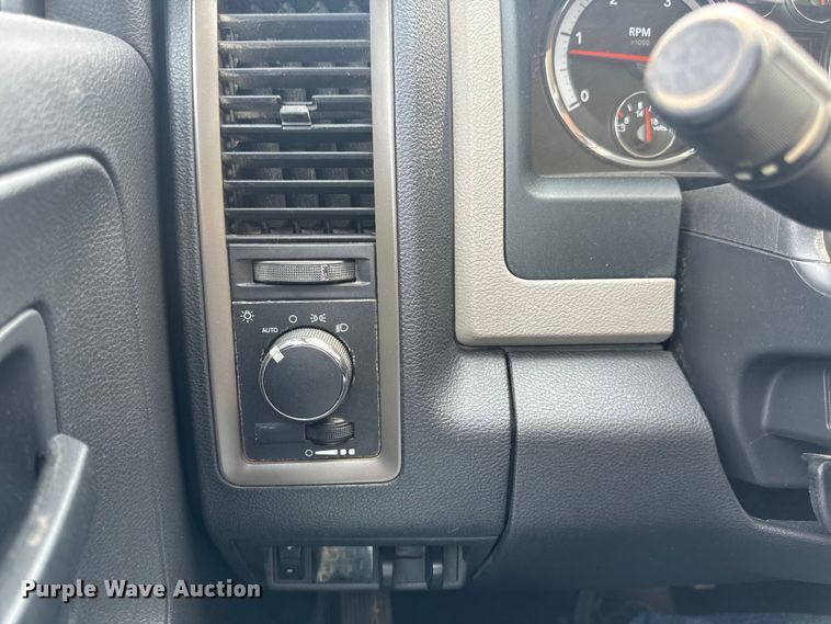 image for item OF9886 2012 Dodge Ram 5500HD utility / service truck