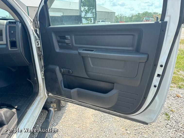 image for item OF9886 2012 Dodge Ram 5500HD utility / service truck