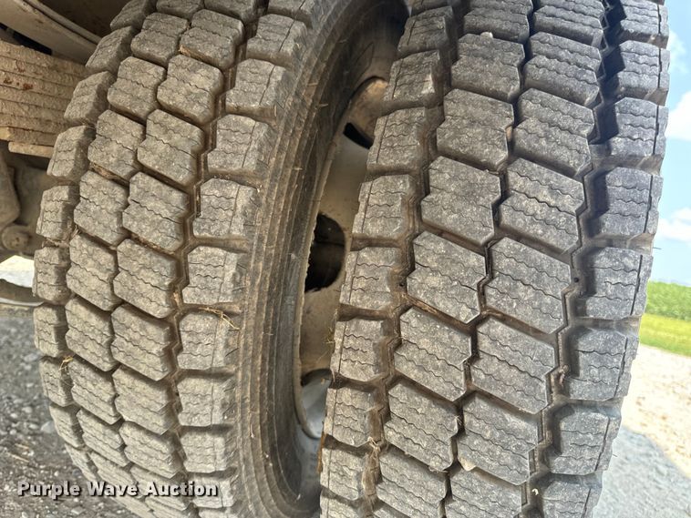 image for item OF9886 2012 Dodge Ram 5500HD utility / service truck