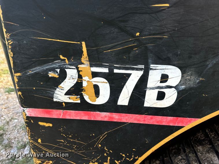 image for item OF9888 2004 Caterpillar  257B tracked skid steer loader