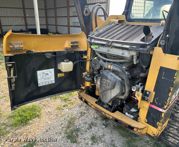 image for item OF9888 2004 Caterpillar  257B tracked skid steer loader