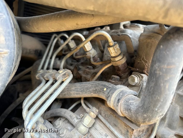 image for item OF9888 2004 Caterpillar  257B tracked skid steer loader