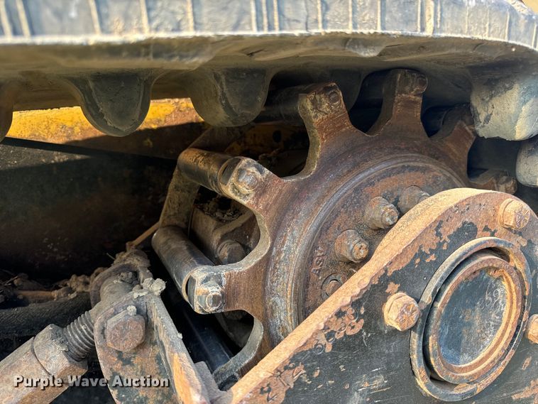 image for item OF9888 2004 Caterpillar  257B tracked skid steer loader