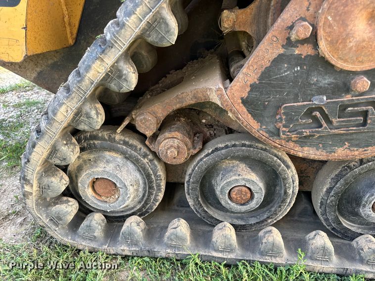 image for item OF9888 2004 Caterpillar  257B tracked skid steer loader