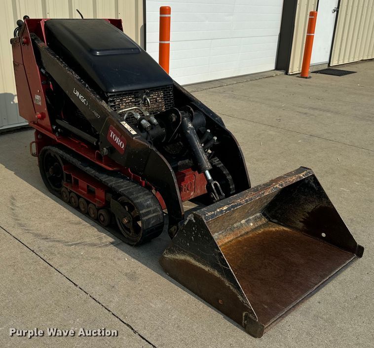 image for item OF9889 2018 Toro Dingo TX 427 compact utility loader
