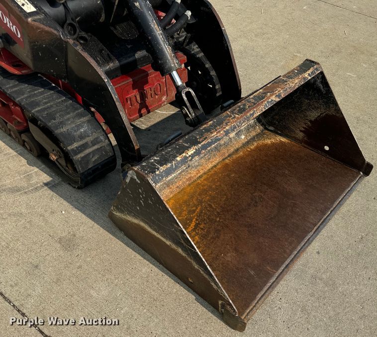 image for item OF9889 2018 Toro Dingo TX 427 compact utility loader