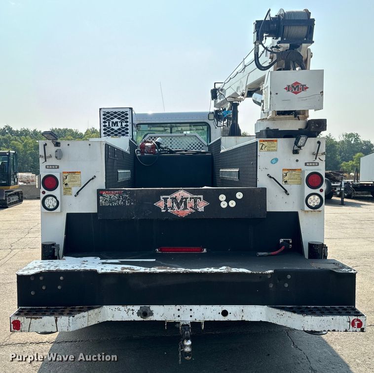 image for item OF9891 2013 Peterbilt 337 utility / service truck