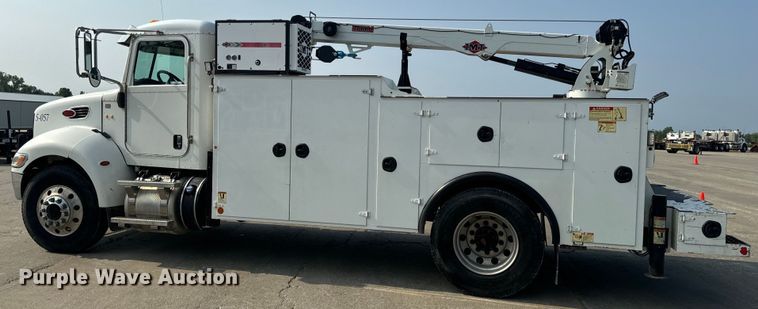 image for item OF9891 2013 Peterbilt 337 utility / service truck