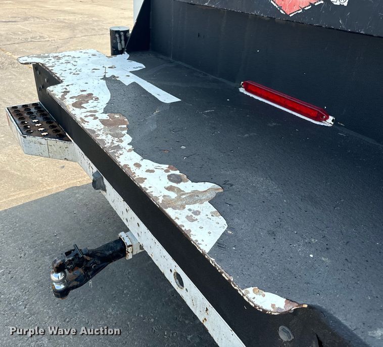 image for item OF9891 2013 Peterbilt 337 utility / service truck