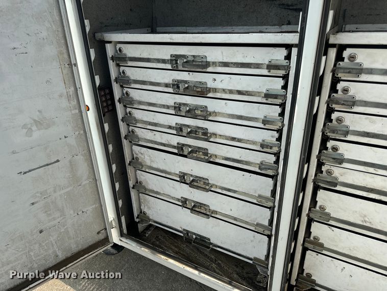 image for item OF9891 2013 Peterbilt 337 utility / service truck