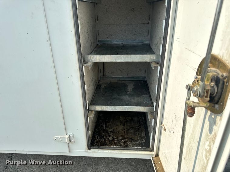 image for item OF9891 2013 Peterbilt 337 utility / service truck