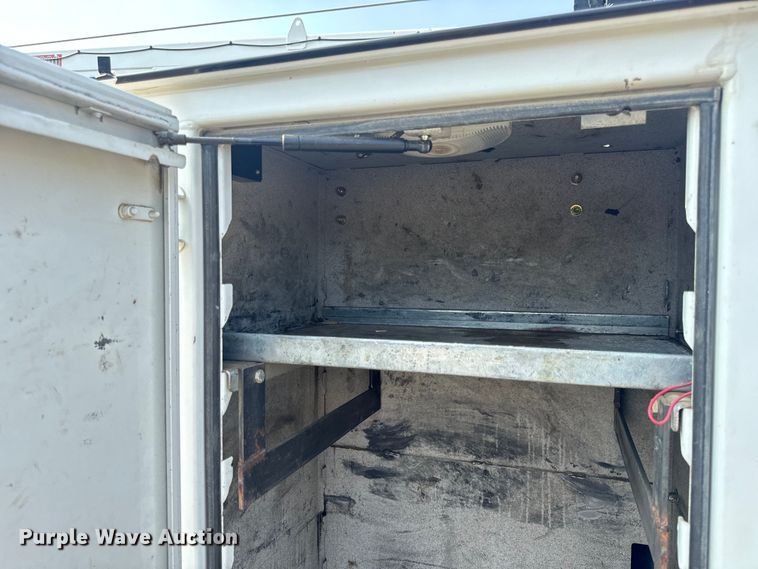 image for item OF9891 2013 Peterbilt 337 utility / service truck