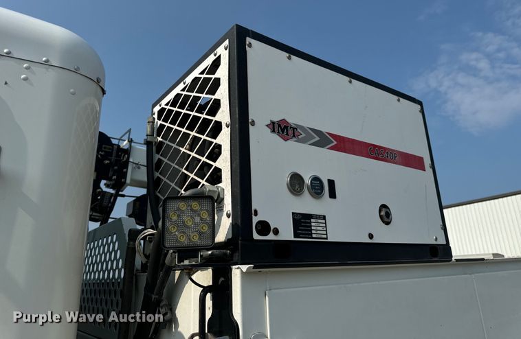 image for item OF9891 2013 Peterbilt 337 utility / service truck