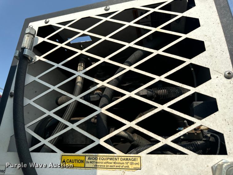 image for item OF9891 2013 Peterbilt 337 utility / service truck