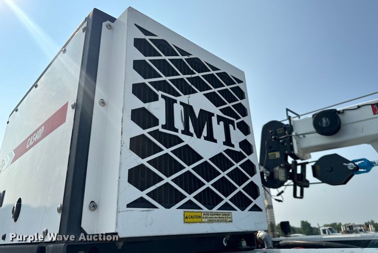 image for item OF9891 2013 Peterbilt 337 utility / service truck