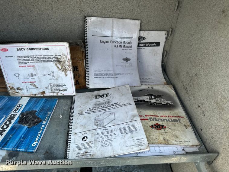 image for item OF9891 2013 Peterbilt 337 utility / service truck