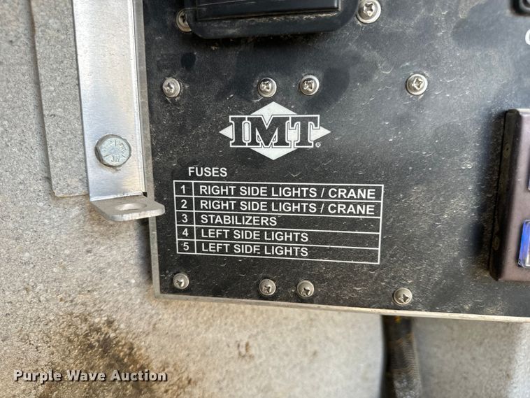 image for item OF9891 2013 Peterbilt 337 utility / service truck