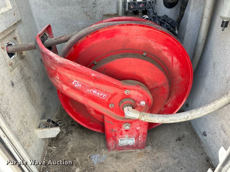 image for item OF9891 2013 Peterbilt 337 utility / service truck