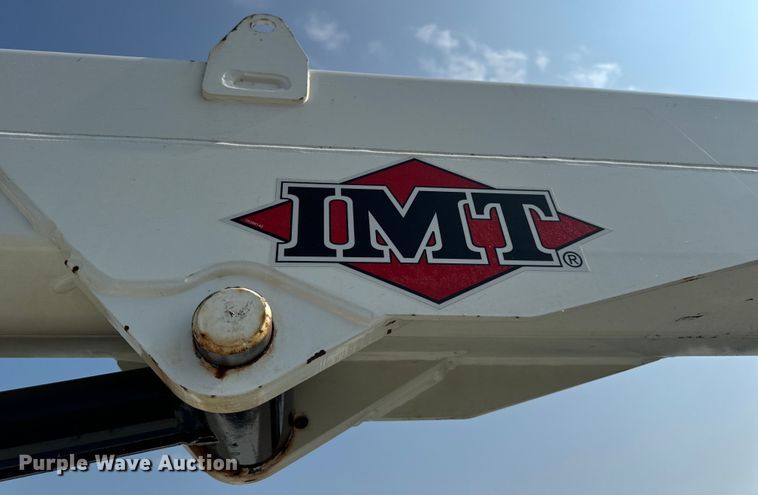 image for item OF9891 2013 Peterbilt 337 utility / service truck