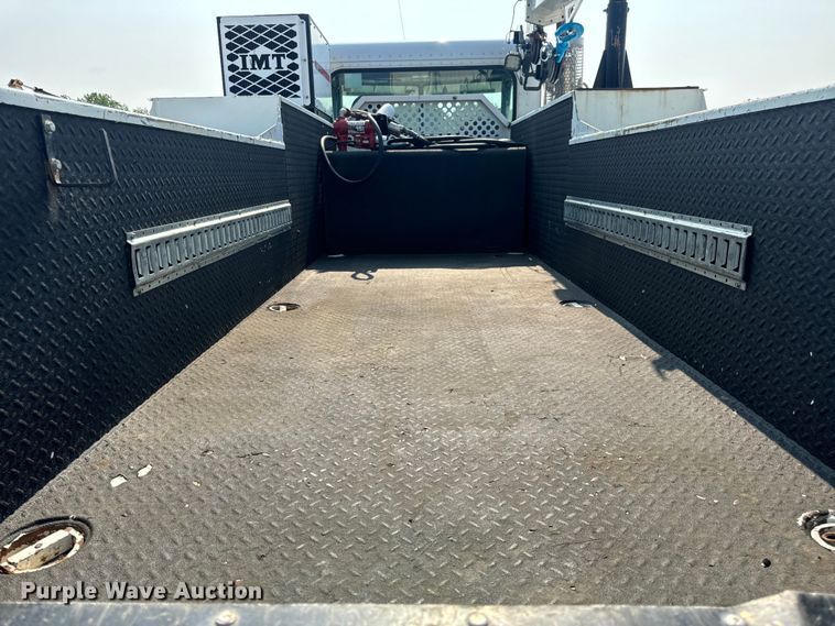 image for item OF9891 2013 Peterbilt 337 utility / service truck