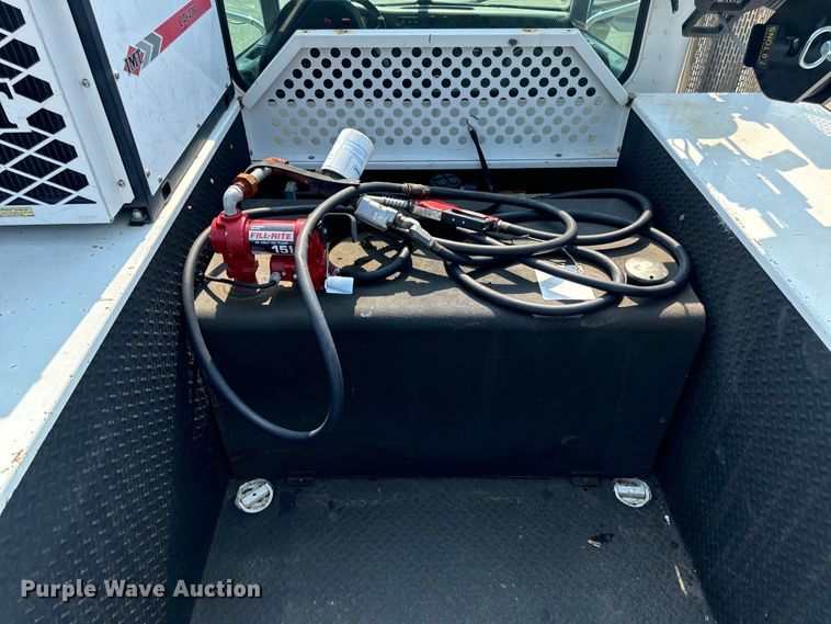 image for item OF9891 2013 Peterbilt 337 utility / service truck