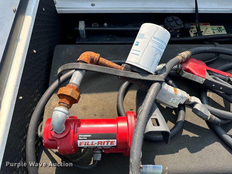 image for item OF9891 2013 Peterbilt 337 utility / service truck