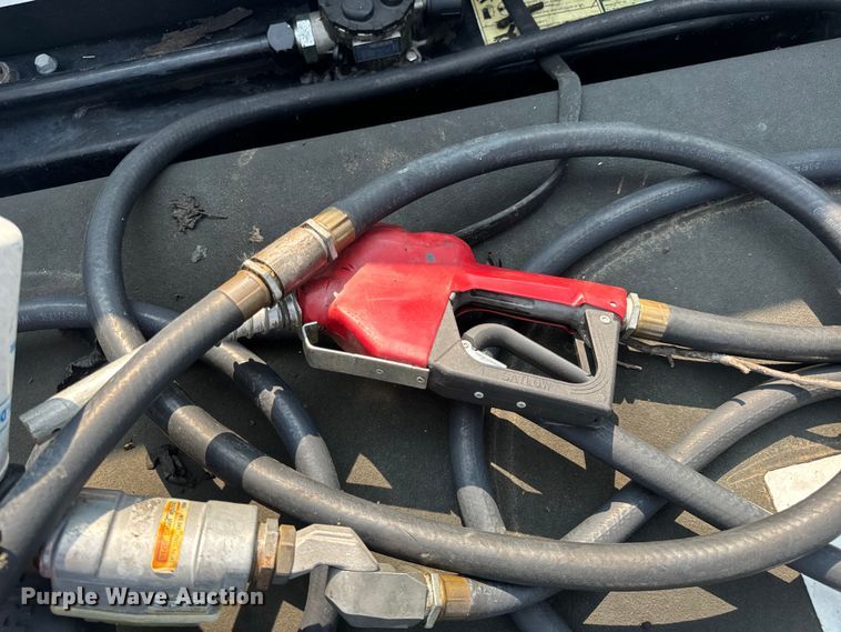 image for item OF9891 2013 Peterbilt 337 utility / service truck