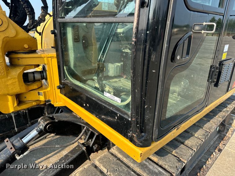 image for item OF9892 2017 Caterpillar 308E2 CR mini excavator