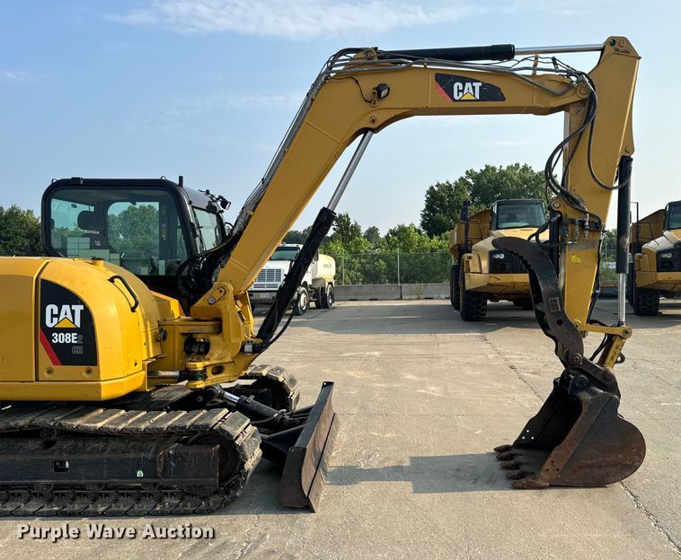 image for item OF9892 2017 Caterpillar 308E2 CR mini excavator
