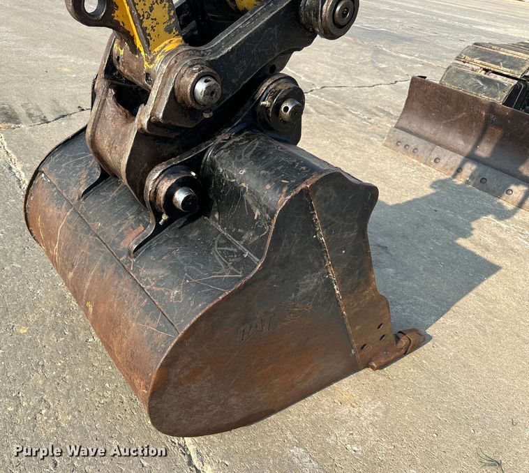 image for item OF9892 2017 Caterpillar 308E2 CR mini excavator