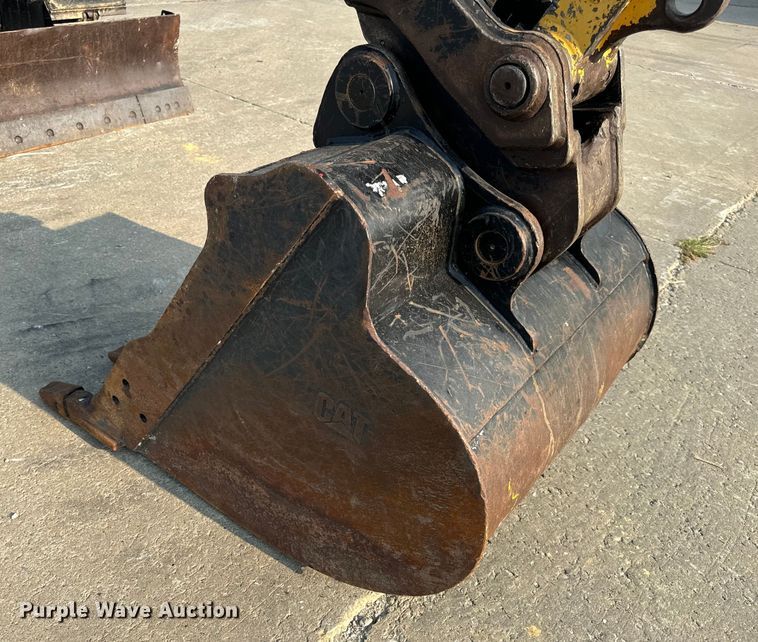 image for item OF9892 2017 Caterpillar 308E2 CR mini excavator