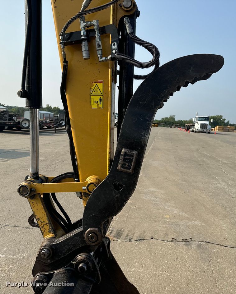 image for item OF9892 2017 Caterpillar 308E2 CR mini excavator