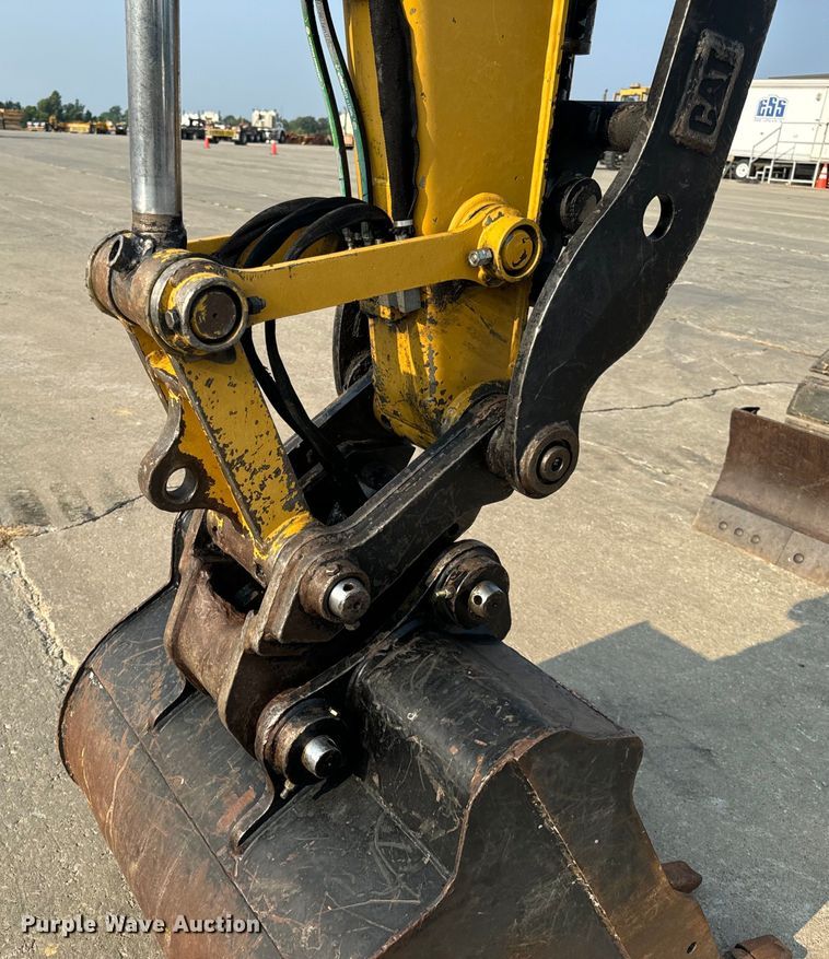 image for item OF9892 2017 Caterpillar 308E2 CR mini excavator