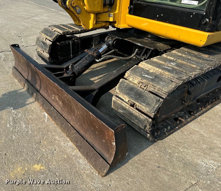 image for item OF9892 2017 Caterpillar 308E2 CR mini excavator