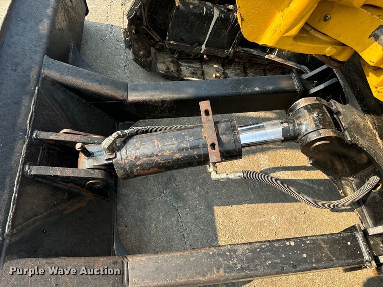 image for item OF9892 2017 Caterpillar 308E2 CR mini excavator